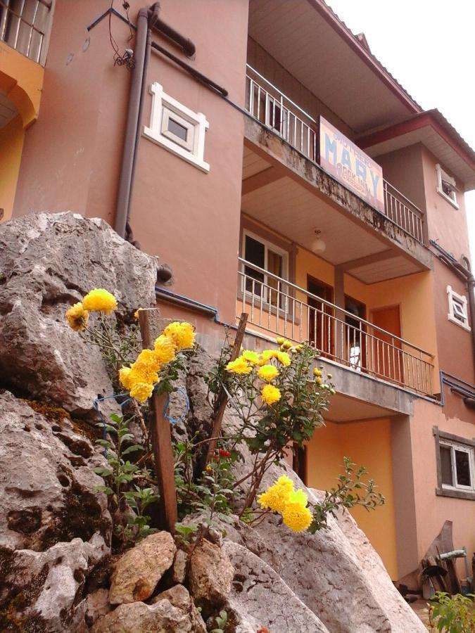 Mother Marry Inn Сагада Экстерьер фото